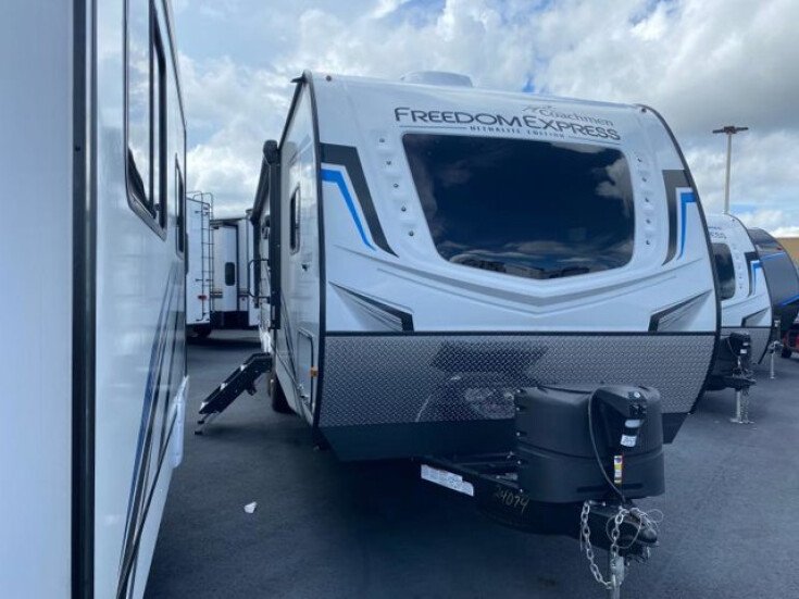 Thumbnail Photo undefined for New 2022 Coachmen Freedom Express 294BHDS
